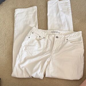 St. John's Bay White Straight-Leg Jeans size 6